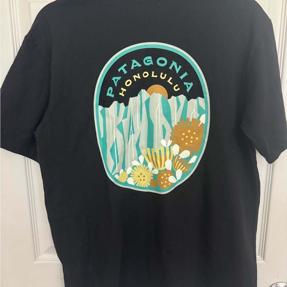 NWT Patagonia Honolulu Women's Black T-Shirt